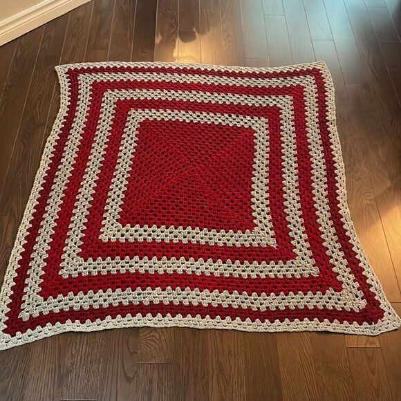 Vintage Crocheted Grey and Red Square Blanket 51” x 51” with square pattern - Picture 3 of 4